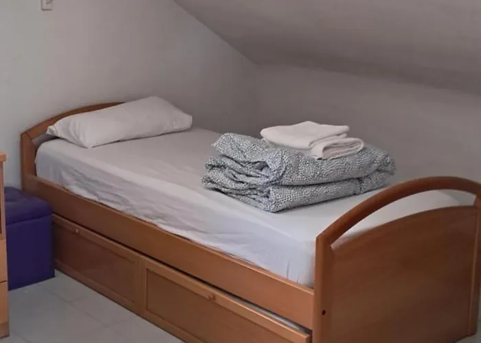 Peregrinos - For Pilgrims * Santa Cruz De Bezana